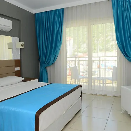 Marcan Hotel 4*